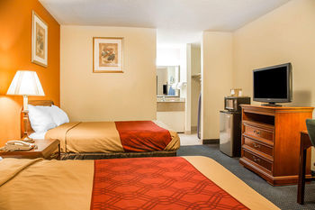 Econo Lodge Norwalk Exteriér fotografie