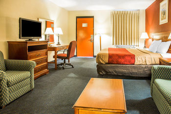 Econo Lodge Norwalk Exteriér fotografie