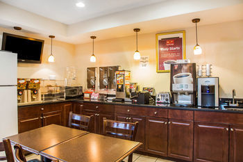 Econo Lodge Norwalk Exteriér fotografie